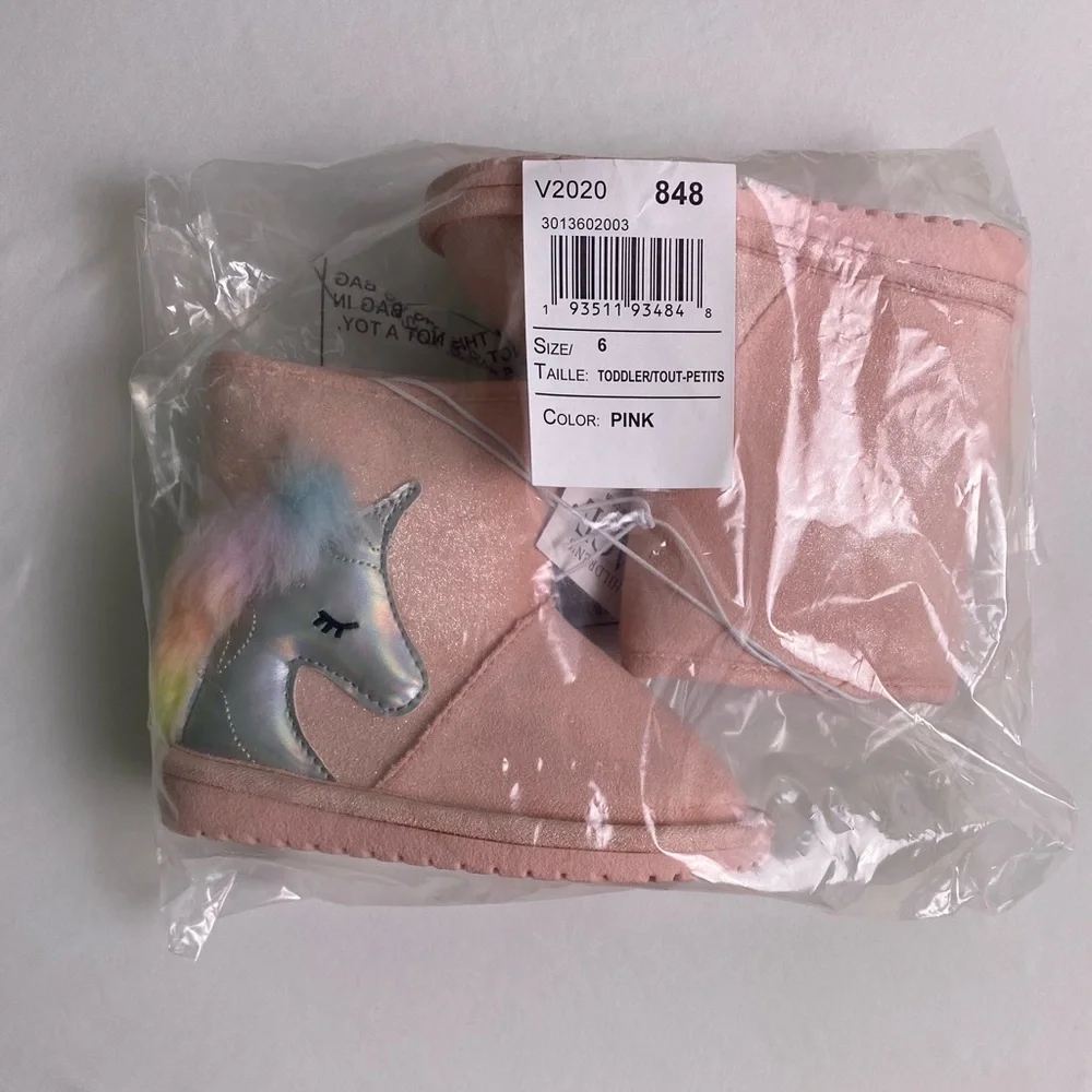 Boots from The Children’s Place. Size 6 and color pink with a unicorn. - Picture 5 of 6